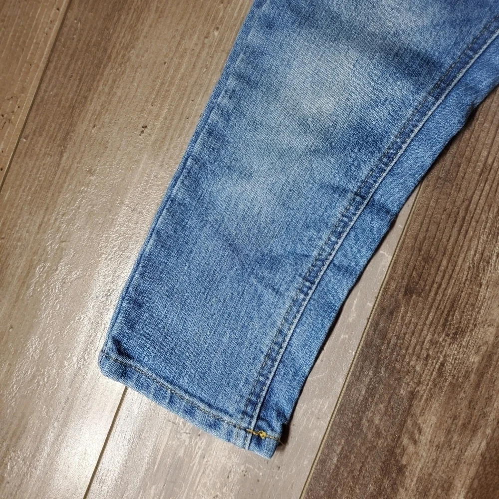 Lee Skinny Fit Straight Leg Medium Wash Toddler Boy Blue Jeans Size 3T EUC NWOT